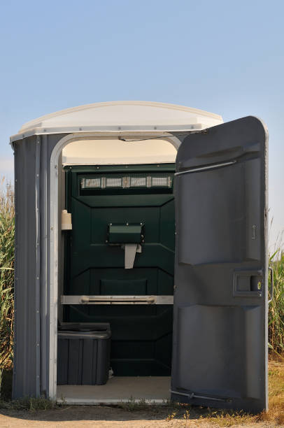 Best Portable restroom solutions  in Waynesboro, MS